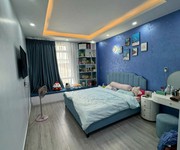 Mt ngang 6m đường 3/2 q10, dt:6x10 t 3l giá 25 tỷ chốt