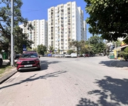 Bán nhà gia thuỵ, 90m, mặt tiền 5.5m, ôtô tránh, full thổ cư