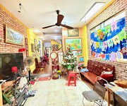 Nhà mặt tiền đường nhất chi mai phường 13 tân bình cũ.