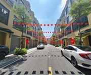 Bán nhà 5 tầng ngay bãi đỗ xe khu đô thị Central Riverside, đối diện Vinhomes chỉ 5,x tỷ