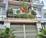 Nhà đẹp 1 trệt 2 lầu st đường 4,5m kế bên công viên phần mềm quang trung q12