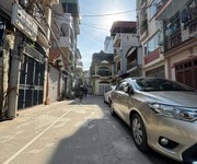 Nhà lô góc dân xây ngọc thụy 52m2, mặt tiền 4m, ô tô tránh dừng đỗ - 12.x tỷ