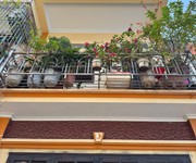 Chỉ 12.x tỷ nhà lô góc dân xây ngọc thụy 52m2, mặt tiền 4m, ô tô tránh dừng đỗ