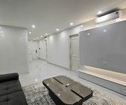 Bán nhà chu huy mân long biên, dân xây,ngõ nông,2 thoáng,106m nhỉnh 12 tỷ