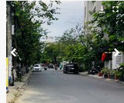 Chính chủ, đất nam hoà xuân, sát lô góc giao nhau 2 đường 10,5m lề 5m, nối sang đảo kim cương.