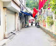 Nhà THỤY KHUÊ   7 tầng Thang Máy   ngõ thông TRÍCH SÀI   MẶT TIỀN 4M   trước nhà Thoán Vĩnh Viễn