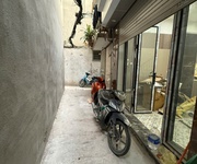 Chính chủ bán nhà trung tâm đống đa 5 tầng 3 ngủ giá 5.x tỷ