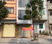 Cho thuê nhà 5 tầng mới xây, mặt phố, quận Long Biên Cho thuê nhà 5 tầng mới xây, mặt phố, quận Long Biên