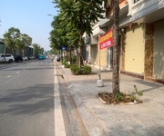 1 Cho thuê nhà 5 tầng mới xây, mặt phố, quận Long Biên 1 Cho thuê nhà 5 tầng mới xây, mặt phố, quận Long Biên