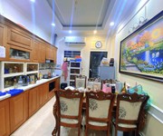 Bán nhà hào nam 32m 4 tầng mặt tiền 3,5m giá chào 8 tỷ