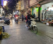 Cơ hội ngàn năm có một mặt phố, mặt chợ bạch đằng 80m/100m, 4 tầng, mặt tiền 3.2m, 5.7 tỷ hai bà