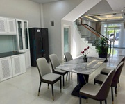 Cần bán nhà 3 tầng huỳnh ngọc đủ, nhà mới xây rất đẹp