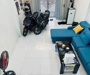 2 Nhà hẻm 9m 3.5x11m lửng lầu bùi minh trực p6q8