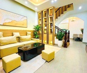 Bán nhà nguyễn khang 40m x5 tầng-12,9 tỷ gần phố,lô góc,15m ô tô tránh