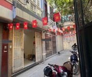 Nhà LẠC LONG QUÂN 31m  x 5 Ttầng   ngõ thông nhiều hướng  NGÁCH Ô TÔ QUA NHÀ   gần phố