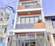 Nhà mới 100 4.35 13.5m hxh phạm thế hiển p3q8