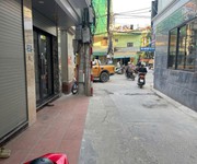 Ô tô vào nhà - ngõ thông kinh doanh - thang máy - thoáng  trước sau