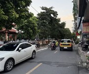 Bán nhà mặt phố ô cách. trung tâm việt hưng. 66m x 4m2. chỉ 14t còn tl