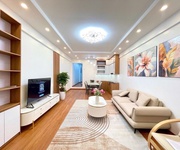 Bán nhà tập thể tầng 2 cầu giấy dt 120m giá 5,350 tỷ 2 mặt ngõ,full nội thất