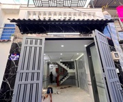 Nhà mới 1 lầu giá bèo vị trí đẹp ngay siêu thị metro q12