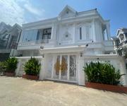 Bán nhà tt nhà bè, hẻm huỳnh tấn phát - nhà lô góc cực kì thông thoáng - kiến trúc hy lạp - la mã