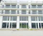 Bán 80m2 Shophouse Metropolitan - Nguyễn Mậu Tài. View Quảng Trường, Vị Trí Vàng