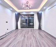 Bán Nhà Ngô Gia Tự, Phường Việt Hưng, Long Biên 5T, 33m2 giá 6,95 tỷ   ô tô đỗ gần