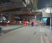 Cc cần bán căn 7 tầng nằm ngay trung tâm hà nội . 7 tầng thang máy. lô góc. ngõ thông. ô tô tránh