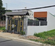 Bán gấp nhà cấp 4 kiêng cố có thể xây thêm 2 lầu chỉ 5,1 tỷ tới 102 m2  thổ cư 53m2, mặt tiền hẻm