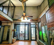 Biệt thự cao cấp   kiến trúc độc bản   thang máy   sân thượng bbq