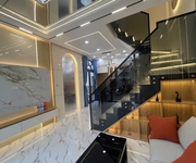 H1674  sát bv 175, shr, vuông, hxh, 2 tầng, 4.2x8m, 5.x tỷ x nhỏ