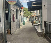 Chủ ngộp bank cần bán gấp   giá chỉ 3.3 tỷ  thương lượng chính chủ    lô góc   hẻm 3 gác   nhà