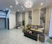 Bán nhà thanh am long biên,oto đỗ cổng,mới tinh, gần chợ ,trường 62m