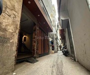 Chính chủ cho thuê homestay/căn hộ dịch vụ/ văn phòng tại ngõ văn hương, tôn đức thắng   đống đa