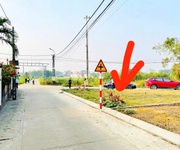 Đất sóc sơn 100m  giá nhỉnh 900 triệu hiếm có khó tìm không mua là teiesc