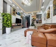 Bán nhà hxt thông phạm văn bạch p12 ngang 4.2 m 93m2 4l có t.máy kd buôn bán 13.7 tỷ.