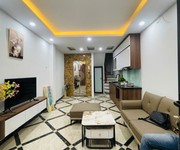 1 Bán nhà dương văn bé 37m2. 5 tầng. mặt tiền 3.5m. giá 11 tỷ hai bà trưng hà nội