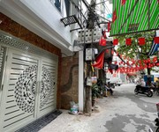 Bán nhà dòng tiền trung tâm cầu giấy ngõ thông thoáng nhà mới thang máy full nội thất 19,8 tỷ