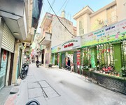 Bán nhà ngõ quỳnh 28/34m2. 4 tầng. mặt tiền 2.5m. giá 8 tỷ hai bà trưng hà nội