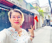 Bán nhà 4 tầng xe hơi ngủ trong nhà đ.trần quang diệu, quận 3 - giang giang: 0901611116