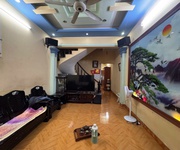 Nhà 2 tầng đường Phương Lưu   88M    Cách đường chỉ 20M