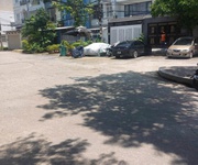 quận 7  nhà lô góc 2 mặt thoáng, 2 cửa chính - khu phân lô, hẻm xe tải đậu đỗ trước nhà -