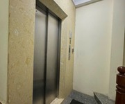 3 Bán nhà chợ khâm thiên 57m2. 6 tầng. mặt tiền 3.7m. giá 15.7 tỷ đống đa hà nội