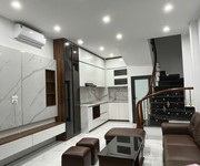 Bán nhà đội cấn 30m2. 6 tầng. mặt tiền 4.3m. giá 11.5 tỷ ba đình hà