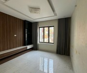 4 Bán nhà chợ khâm thiên 57m2. 6 tầng. mặt tiền 3.7m. giá 15.7 tỷ đống đa hà nội