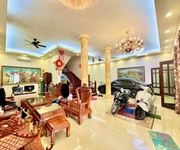 Siêu phẩm, bán nhà trích sài, ô tô vào, biệt thự sân vườn 130m, chỉ 40 tỷ