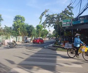 3 Còn 1 căn duy nhất nhà 3 tầng mới đón tết gần lê văn thịnh,cát lái thích họp gia đình lớn ở,hoặc