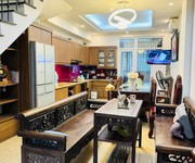 Bán nhà bồ đề, vị trí đẹp, 50m , 9.5 tỷ