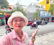 Bán nhà 2 tầng mặt tiền kd đường cô bắc, quận 1 - 11m 24m - sổ hồng vuông đẹp - giang