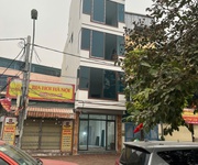 Cho thuê nhà làm văn phòng tầng 1,2 - mặt đường, view hồ Hạ Đình